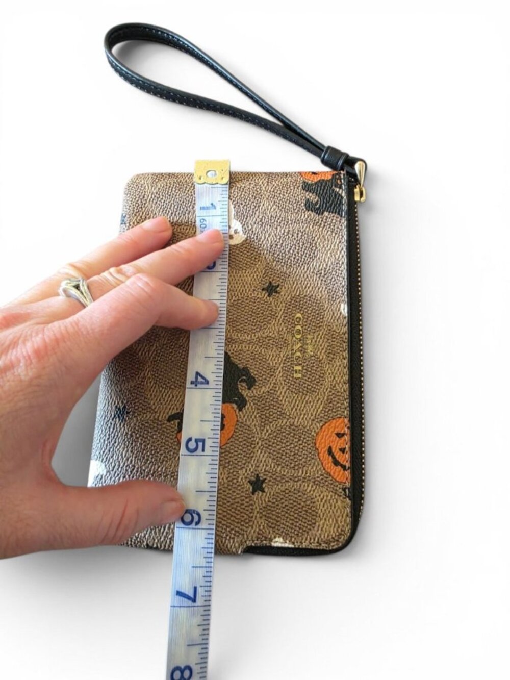 COACH Halloween Corner Zip Wristlet Signature Canvas Ghost Cat Pumpkin Bag NWT - Picture 15 of 15